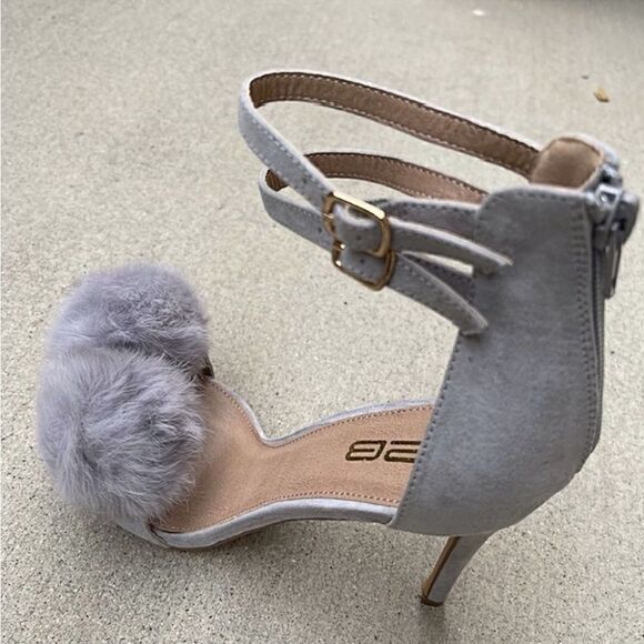 🔥SALE🔥 X2B Pom Pom Dual Ankle Strap Heel Pumps - Picture 5 of 7